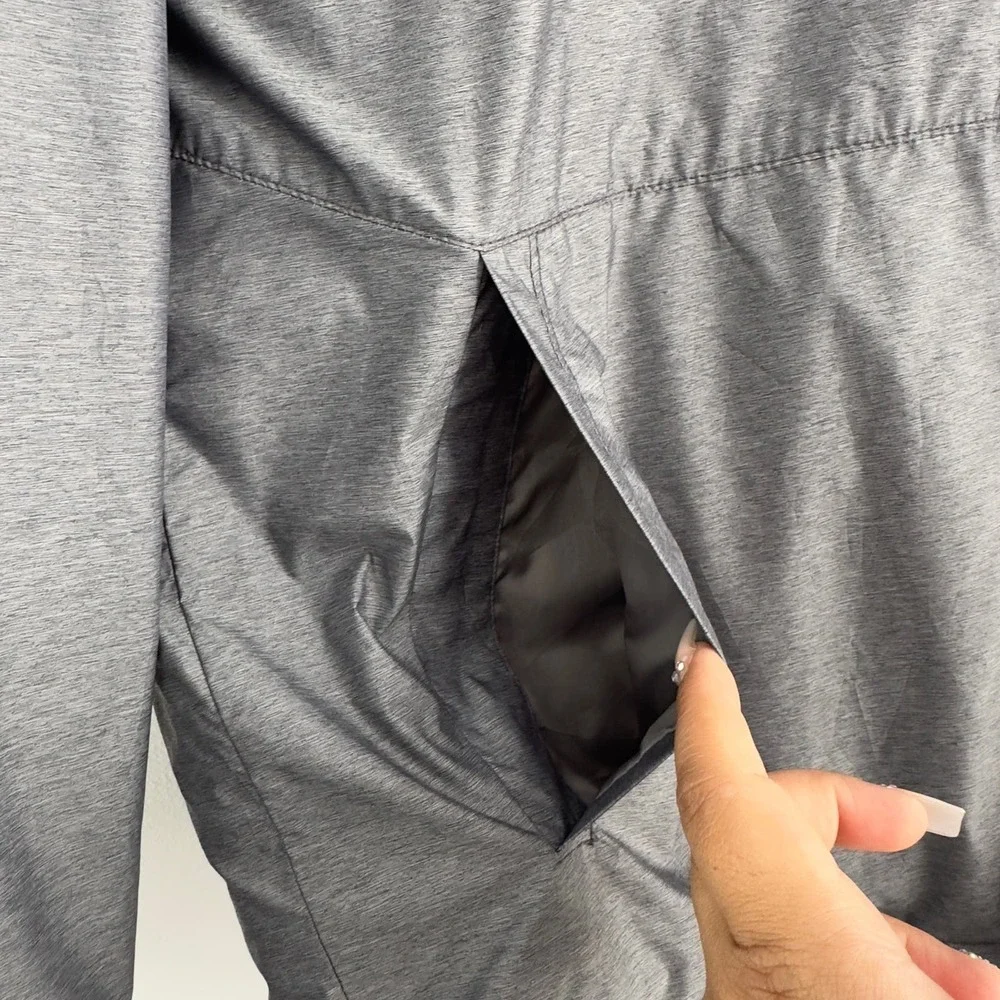 The‎ North Face gray jacket - Picture 7 of 11